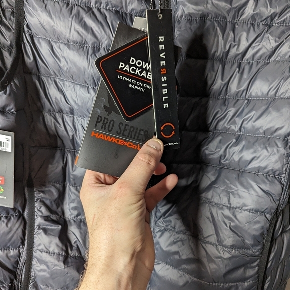 NWT Reversible Hawke & Co Quilted Nylon Vest in Graphite Men's Small - Picture 5 of 7
